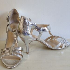 Enzo Angiolini Silver Faux Snakeskin Strappy Sandals Size 7
